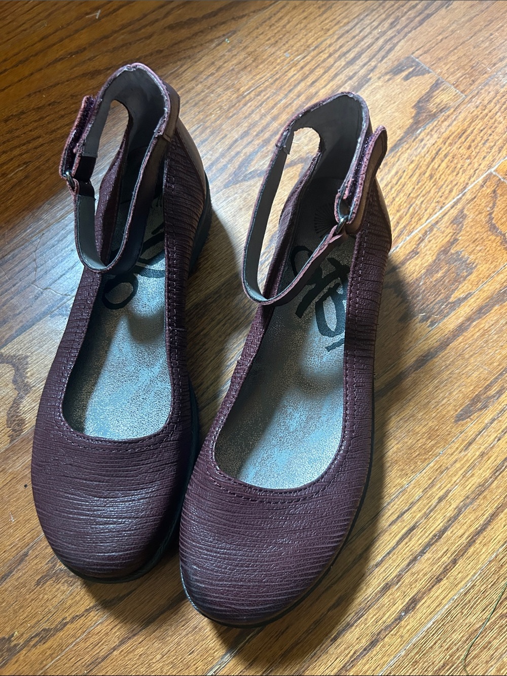 OTBT     Women's Ankle-Strap Mary Jane Flats in Deep Wine